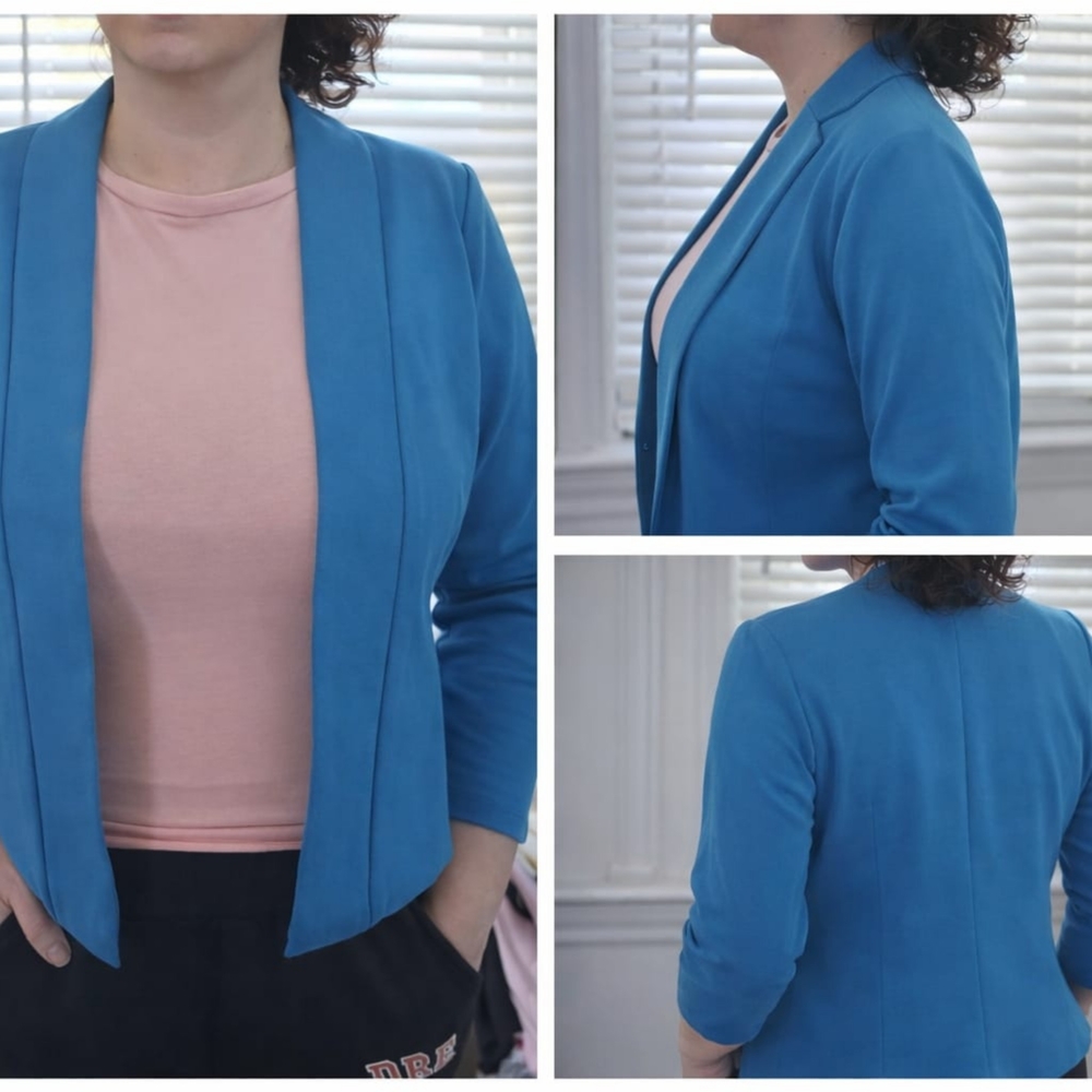 Elegant Cropped  Women's Blue Blazer